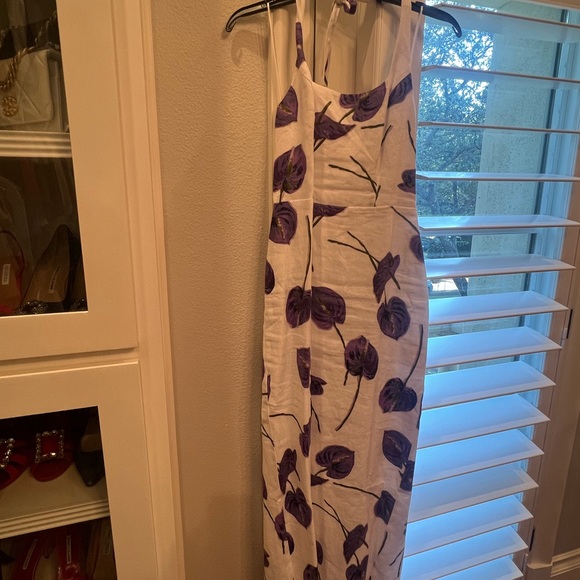 Reformation NWOT Yana linen lined dress in size 6. Never worn. - Picture 7 of 7